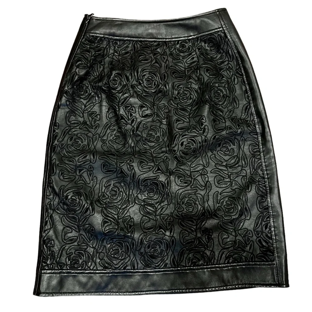 ESCADA Lambskin Floral Laser Leather Skirt - Picture 1 of 8